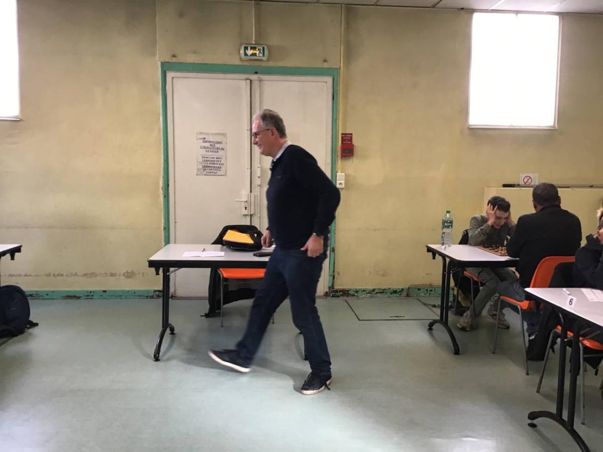 Philippe, arbitre de la rencontre de N2
